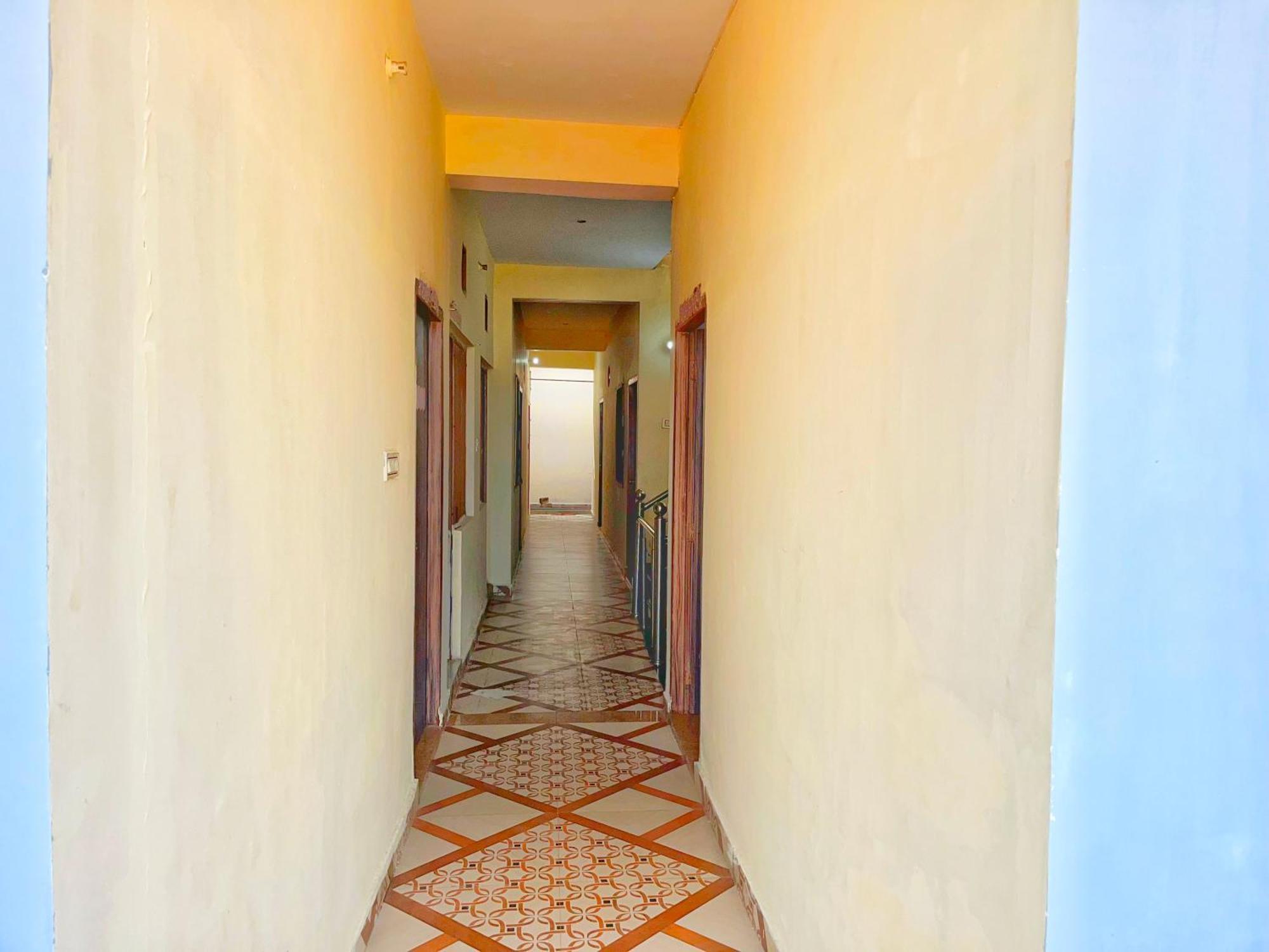 Balaji Homestay Mathura In Vrindavan Esterno foto