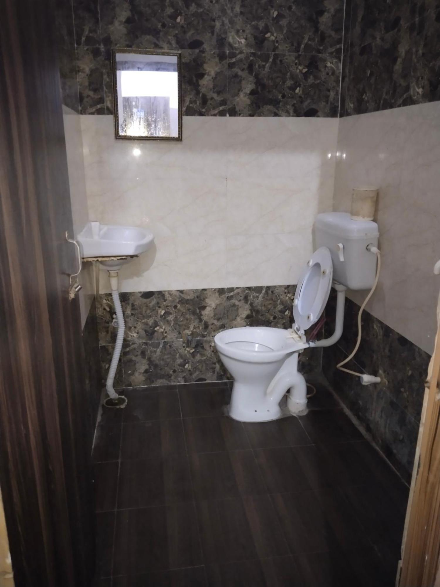 Balaji Homestay Mathura In Vrindavan Esterno foto