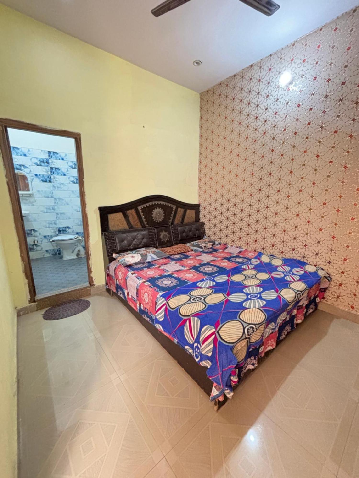 Balaji Homestay Mathura In Vrindavan Esterno foto